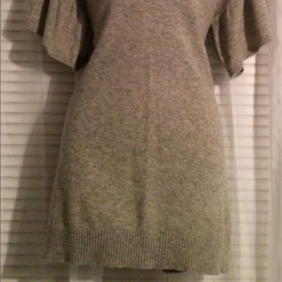 🎉Final Price🎉BCBGMAXAZRIA Top  - Picture 2 of 4